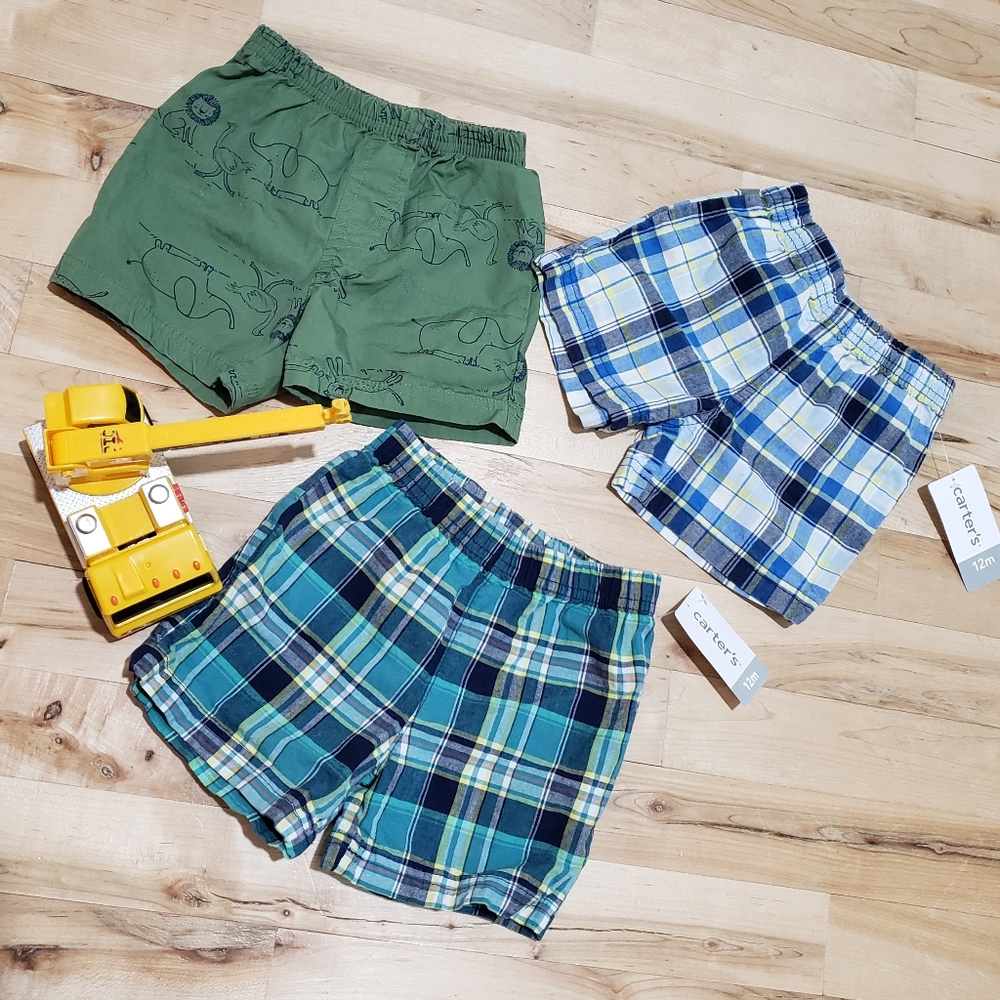 Bundle of Carter's 12month old shorts